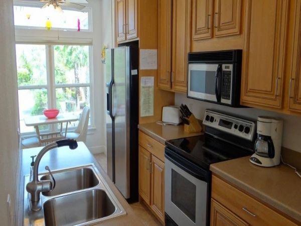 Bradenton Beach Two Bedroom Vacation Condo Sleeps Six