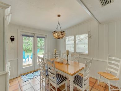 Dining Table & Chairs Dining Table & Chairs