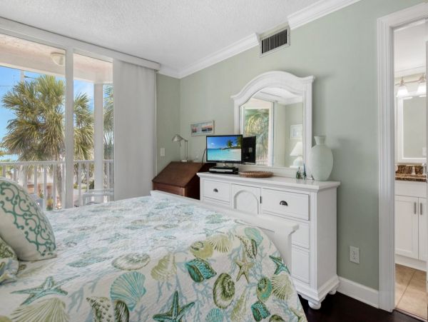 Exception Views Bradenton Beach 2 Bedroom On Beach Condo