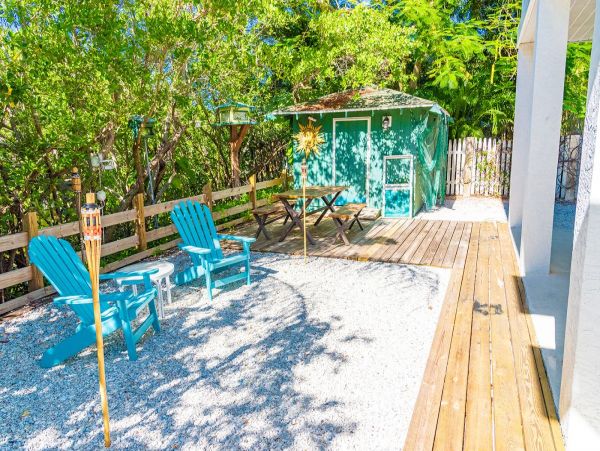 Fantastic Vacation Home Canal Front Great for Boaters