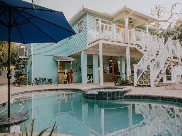 Four Bedroom Close to Beach Private Pool in North Anna Maria