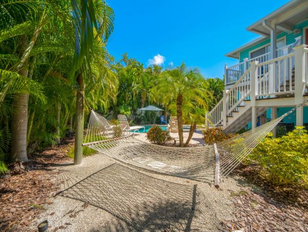 Four Bedroom Close to Beach Private Pool in North Anna Maria