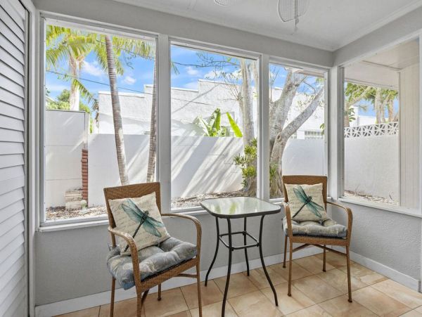 A Rare Gem on Siesta Key 2 Bedroom Vacation Rental