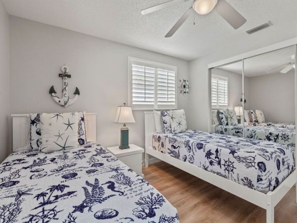 A Rare Gem on Siesta Key 2 Bedroom Vacation Rental