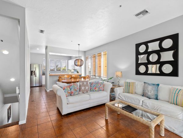 Great Value Two Bedroom Vacation Condo on Longboat Key
