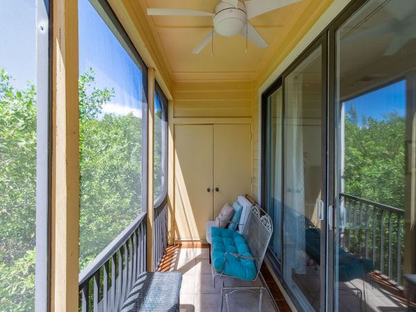 Great Value Two Bedroom Vacation Condo on Longboat Key
