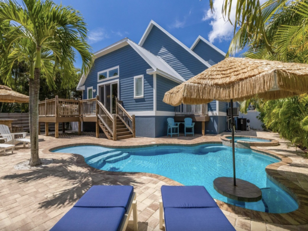 Almost On The Beach - Anna Maria Five Bedroom Rental