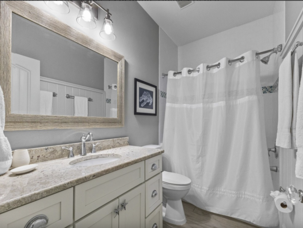 Almost On The Beach - Anna Maria Five Bedroom Rental