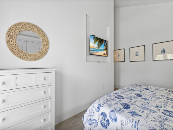 Almost On The Beach - Anna Maria Five Bedroom Rental