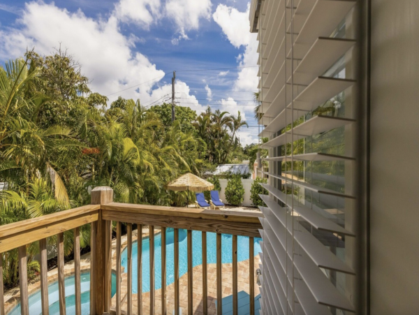 Almost On The Beach - Anna Maria Five Bedroom Rental