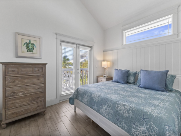 Almost On The Beach - Anna Maria Five Bedroom Rental