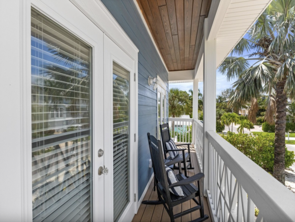 Almost On The Beach - Anna Maria Five Bedroom Rental