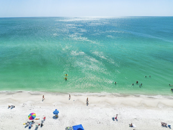 Almost On The Beach - Anna Maria Five Bedroom Rental
