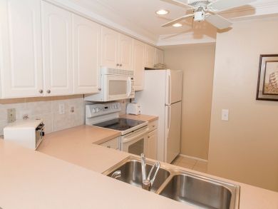 Gulf Front Rental Condo with Beachside Pool in Siesta Key - additional view, photo 3