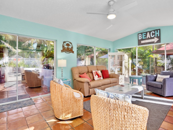 Perfect Holmes Beach Rental: Pool, Hot Tub, 3-Min Walk to Beach