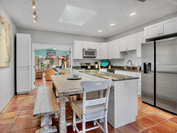 Perfect Holmes Beach Rental: Pool, Hot Tub, 3-Min Walk to Beach