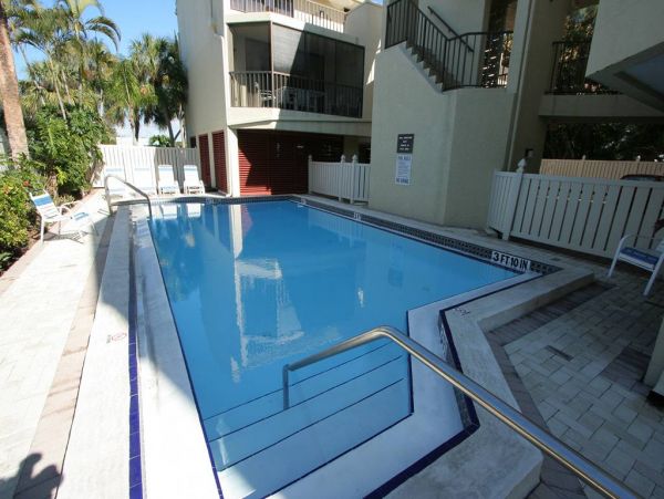 Two Bedroom Longboat Key Vacation Condo Sleeps 6 Gulf Views