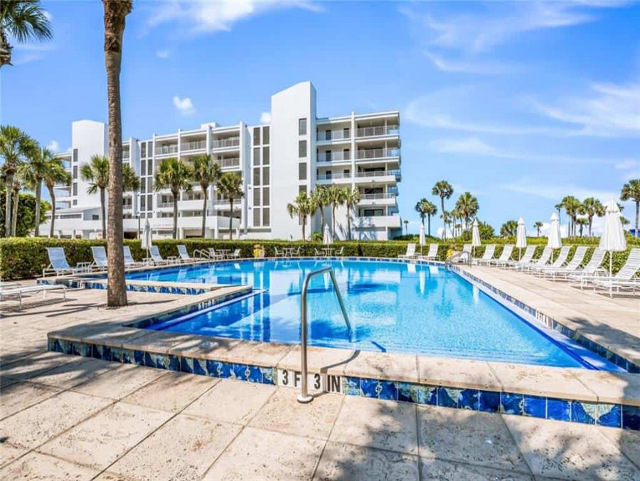 Longboat Key 2 Bedrooms Vacation Condo Gulf Front Sleeps Fou