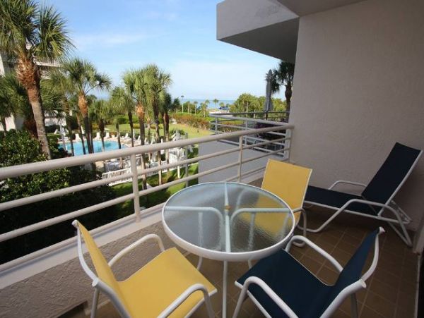 Longboat Key 2 Bedrooms Vacation Condo Gulf Front Sleeps Fou