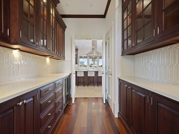 Luxury Villa with Private Pool & Dock Sleeps 40 Guests holiday Isle