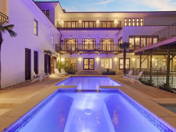 Luxury Villa with Private Pool & Dock Sleeps 40 Guests holiday Isle