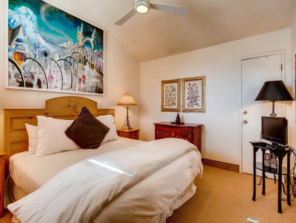 Vail Luxury Vacation Rental Condo - Colorado Ski Resort Condo Rental