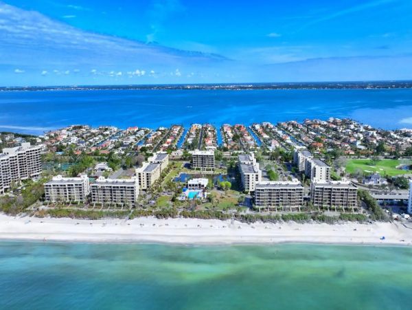 Longboat Key Vacation Rental - Luxury Beachfront Condo with Resort Amenities