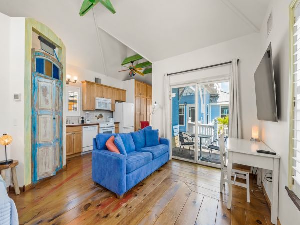 Anna Maria Island Bayfront Vacation Rental - Dock, Pool & Beach Access