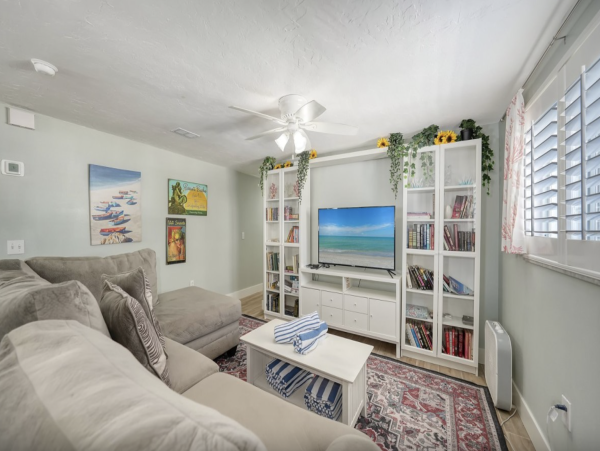 Anna Maria Island Vacation Rental 4-Bedroom Cottage with Heated Pool