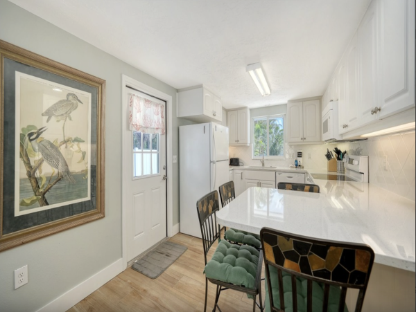 Anna Maria Island Vacation Rental 4-Bedroom Cottage with Heated Pool