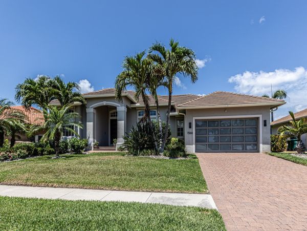 Marco Vacation Home with Great Pool