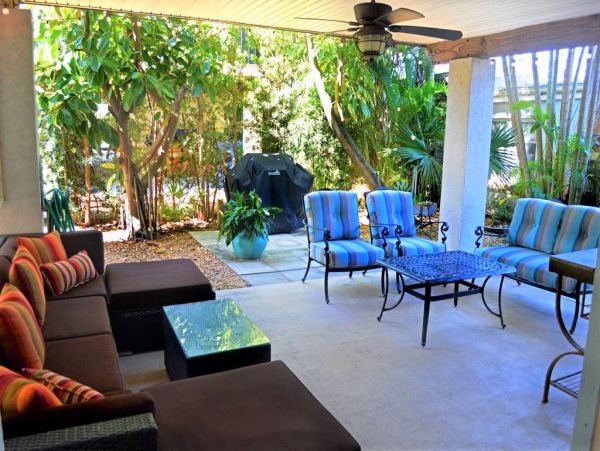 Holmes Beach Vacation Rental - Short Walk to Beach