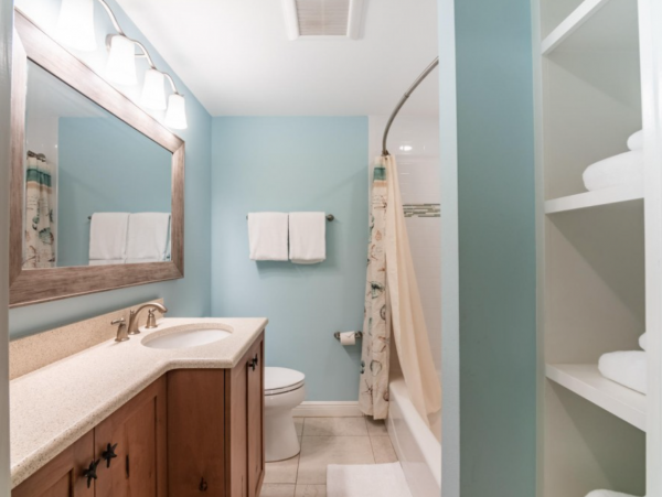 Holmes Beach Two Bedroom Duplex - Sleeps 6 Private Pool