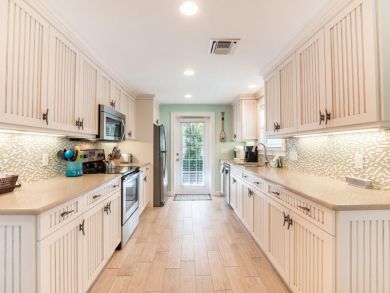 Anna Maria Island 2 Bedroom West of Gulf Drive