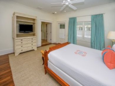 Watersound Beach Vacation Home Sleeps 12 Guests. Watersound Beach Vacation Home Sleeps 12 Guests.