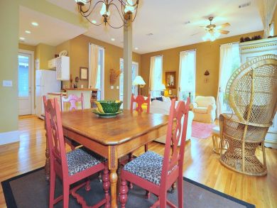 Seagrove Beach Vacation Home - 3 Bedrooms - Beach Nearby