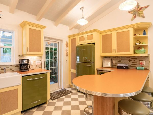 Lovely Cottage in Holmes Beach Walk to Beach