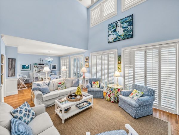 Boca Grande Four Bedroom Pool Home Sleeps 8 Walk to Beach
