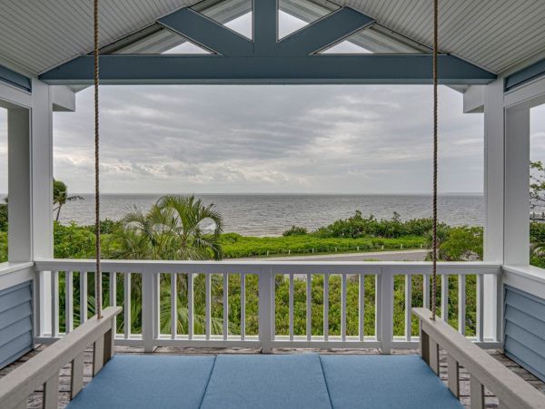 Boca Grande Four Bedroom Pool Home Sleeps 8 Walk to Beach