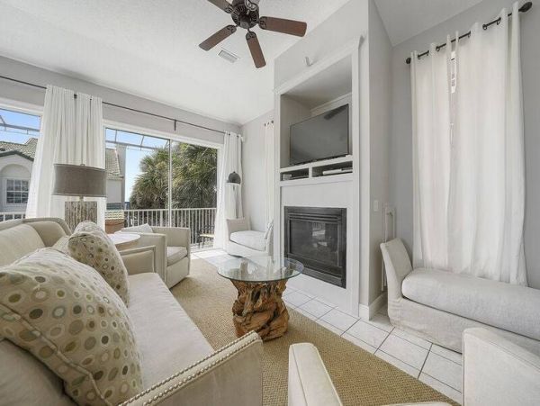 Luxury Beach Vacation Home with Private Pool Eight Bedrooms