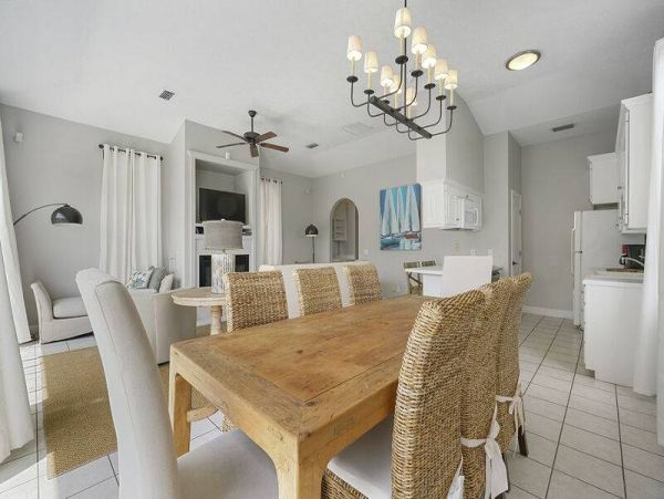 Luxury Beach Vacation Home with Private Pool Eight Bedrooms