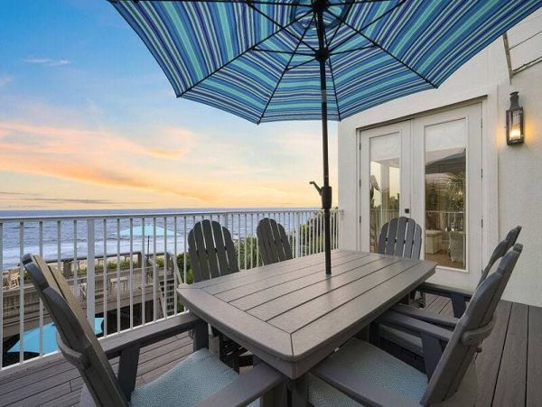 Luxury Beach Vacation Home with Private Pool Eight Bedrooms