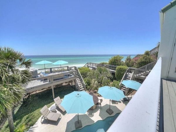 Luxury Beach Vacation Home with Private Pool Eight Bedrooms