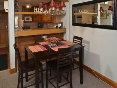 Kitchen & Dining Area