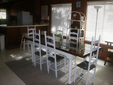 Kitchen & Dining Area