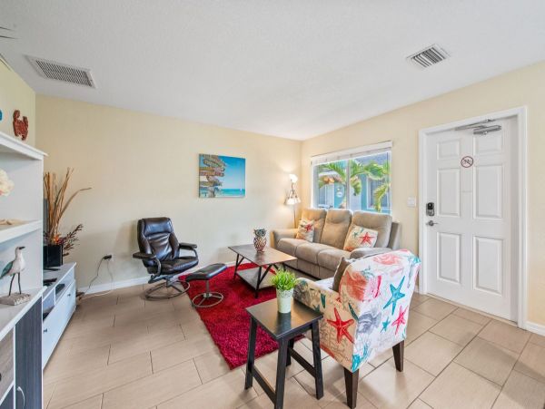 Anna Maria Island Holmes Beach Home 885243