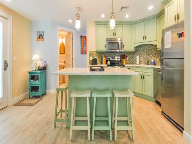 Breakfast Counter with Seating