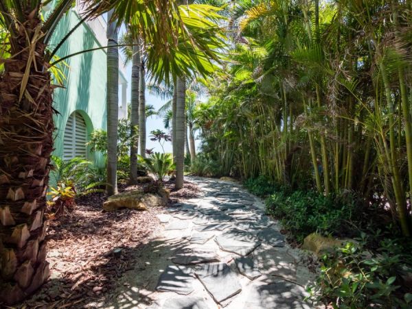 Anna Maria Island Beach House for Rent with POOL