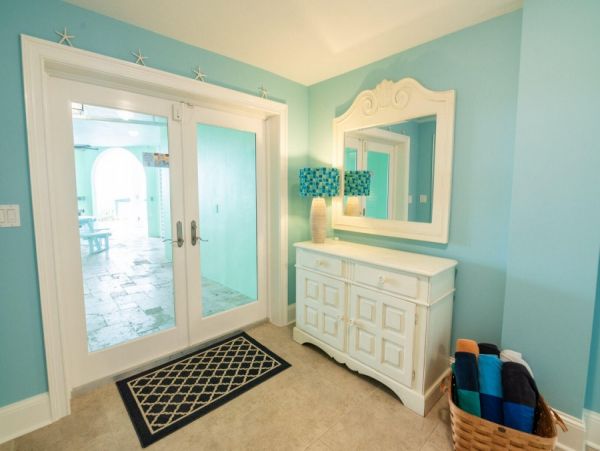 Anna Maria Island Beach House for Rent with POOL