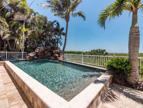Anna Maria Island Beach House for Rent with POOL
